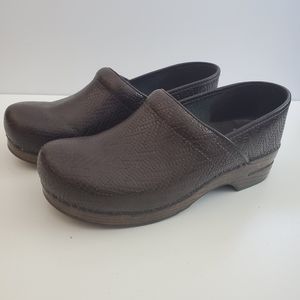Dansko Brown Leather Nursing clogs